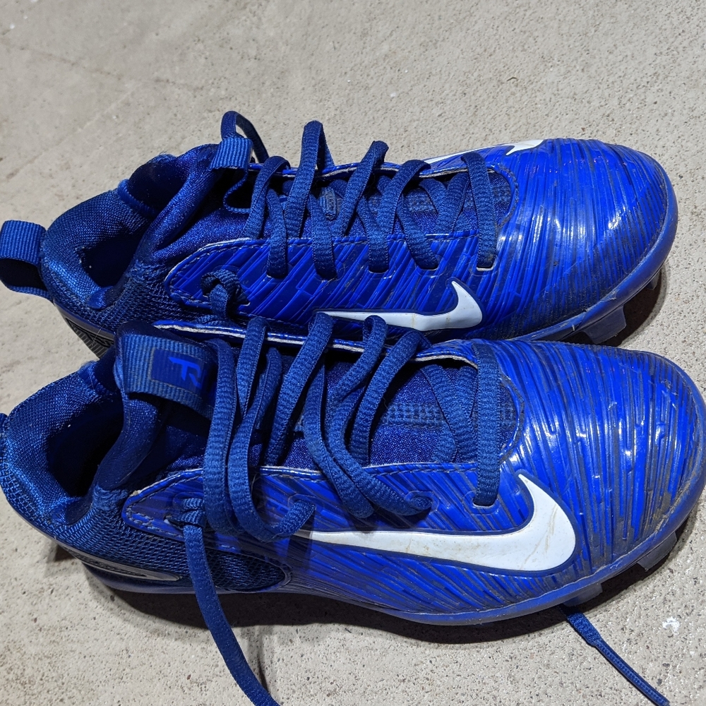 Nike Trout Cleats Size 1Y